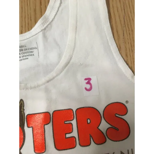 B75 #3 Hooters Girl Worn Uniform Tank & Shorts From Atlantic City NJ size Xs - Image 5