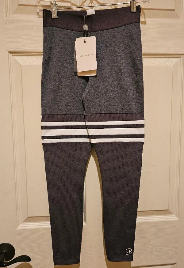 Bombshell Leggings - Image 8