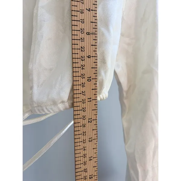 WINDSOR Ivory Tie Front Long Sleeve Crop Top XS - Image 5