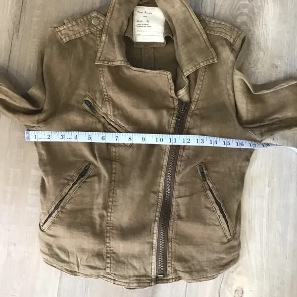 Free People Tan Utility Jacket Asymmetrical Design - Image 4