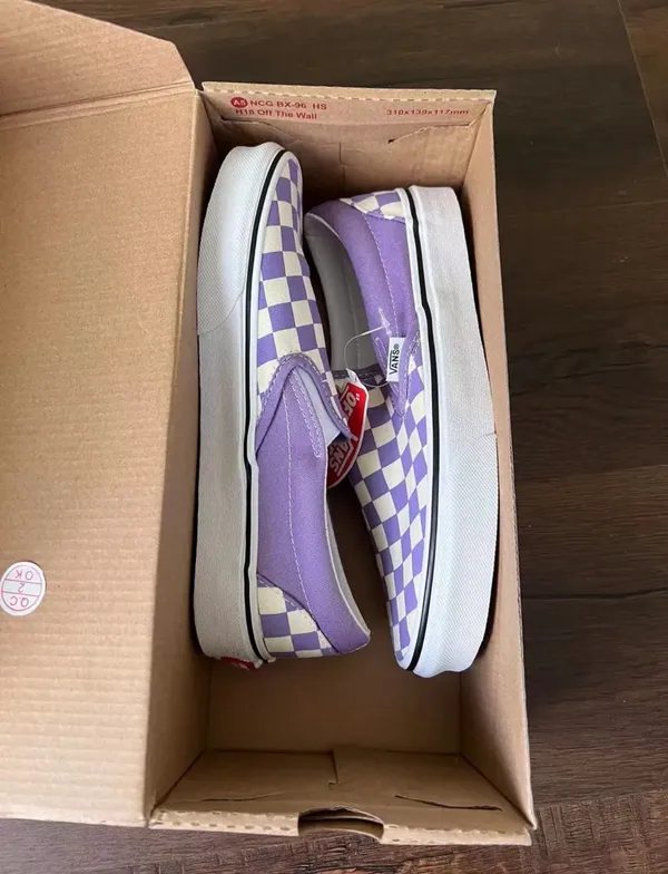 Vans Classic Slip-On Checkered Women’s Shoes - Image 4