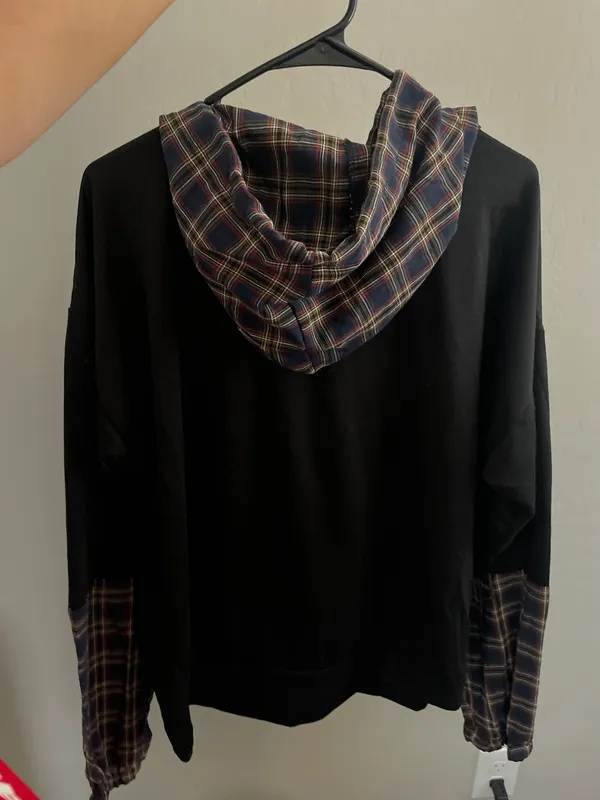 Hooded Long Sleeve Shirt Size L - Image 3