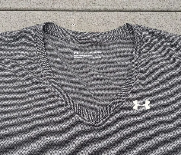 Under Armour Gray Short Sleeve V-Neck Heat Gear Loose Fit Shirt - Image 2