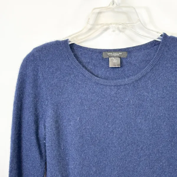 Ann Taylor Medium Cashmere Sweater Navy‎ Blue Scoop Neck Pullover Old Money 1670 - Image 5