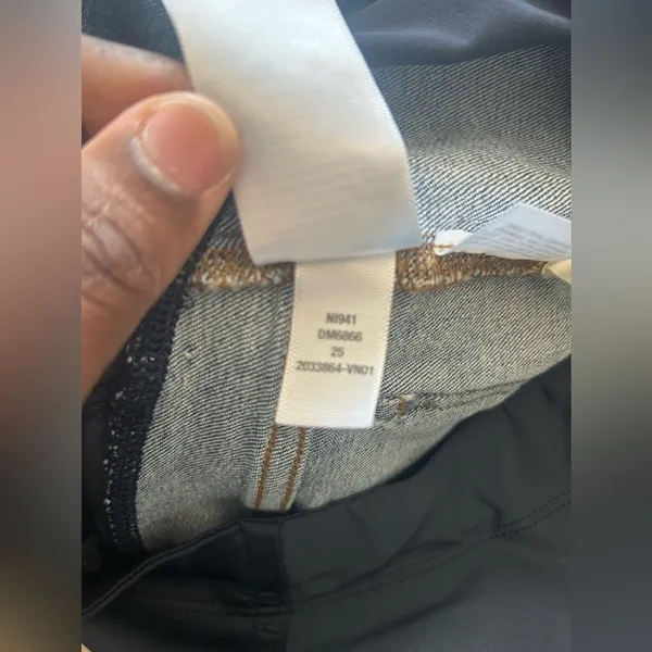 Madewell Kick Out Crop Maternity Jeans - Image 9