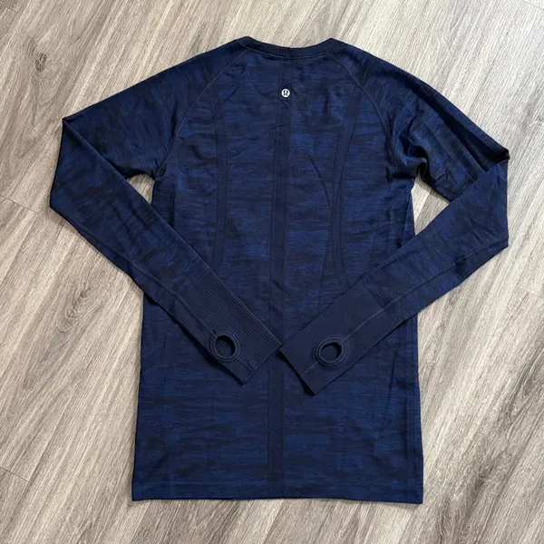 lululemon Navy Long Sleeve Top Size 10 Women’s Swiftly Tech Crewneck - Image 2