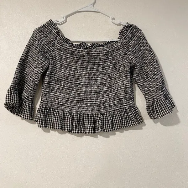 American Eagle Black & White Gingham Smocked Off Shoulder Crop Top Size M - Image 2