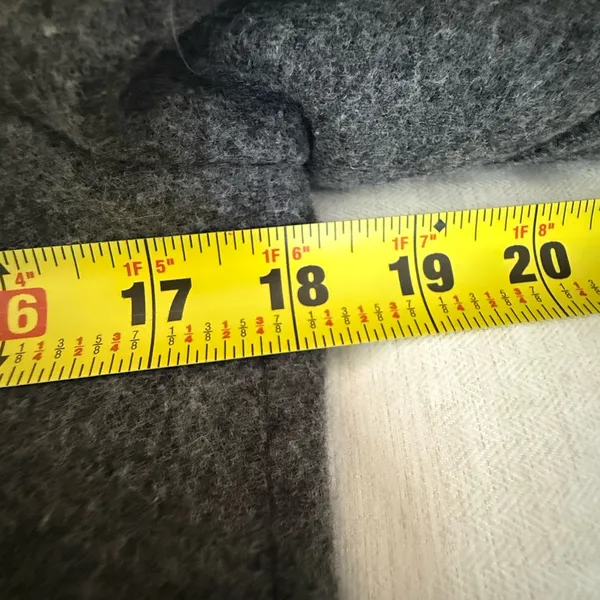 Old Navy Women's Gray Double-Breasted Wool Peacoat Jacket - Image 3