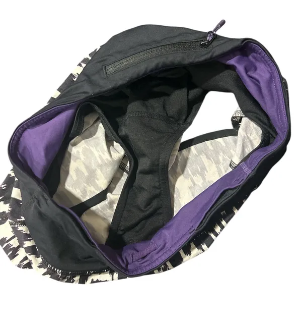 Lululemon Size 4 black, purple White Ikat 2.5” Inseam Print Run Speed up shorts - Image 3