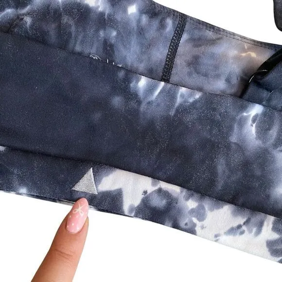 Vitality Balance Athletica Women’s‎ S Ignite Sports Bra Avalanche Black Tie Dye - Image 5
