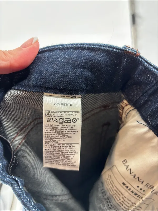Banana Republic low rise bootcut jeans 27 petite - Image 4
