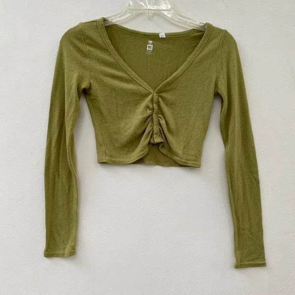 Me To We Olive Green Ruched Crop Top XS Long Sleeve Boho Y2K - Image 3