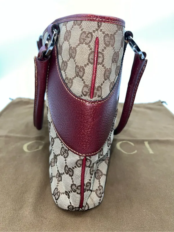 VTG Gucci Beige GG Supreme Canvas Shoulder Bag with Burgundy/Dark Red Accents - Image 5