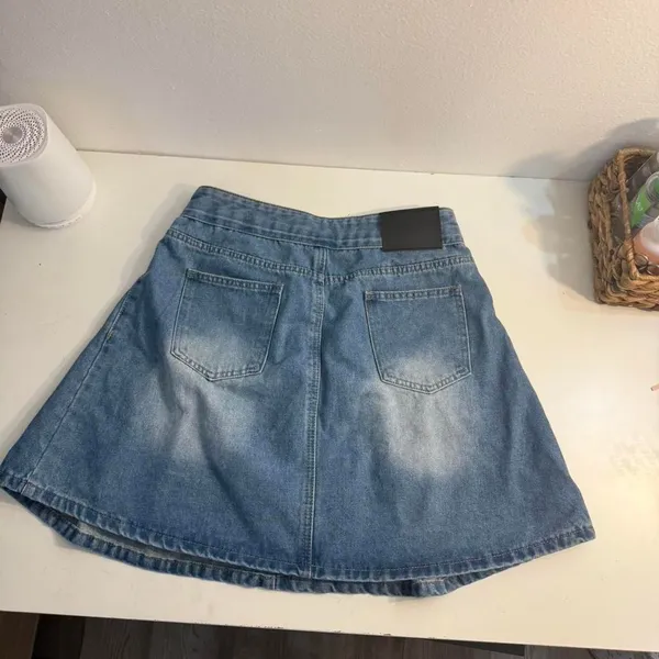 Airz blue denim pleated skirt - Image 3