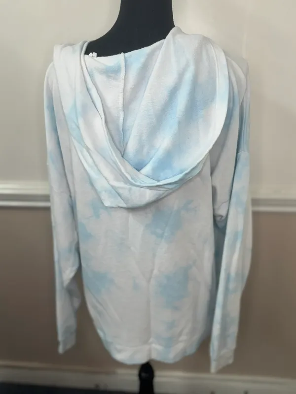 PINK Victoria’s Secret Oversized Tie Dye Hoodie Size Medium - Image 3