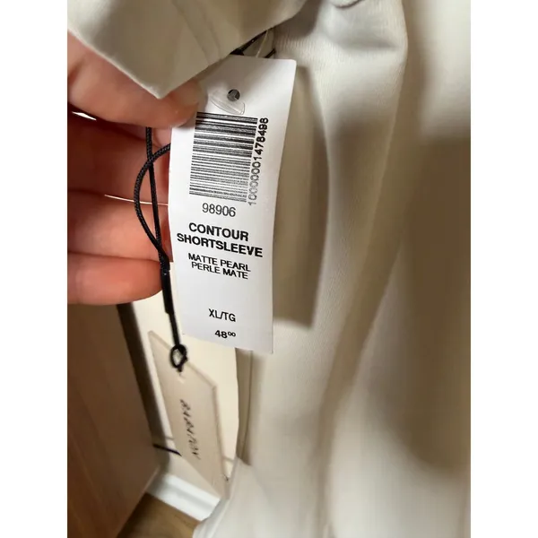 Aritzia Bodysuit Babaton NWT Contour Matte Pearl Short Sleeve Size XL - Image 7
