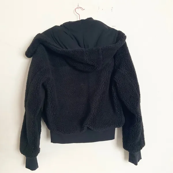 Alo Yoga Foxy Sherpa Jacket Black M - Image 8
