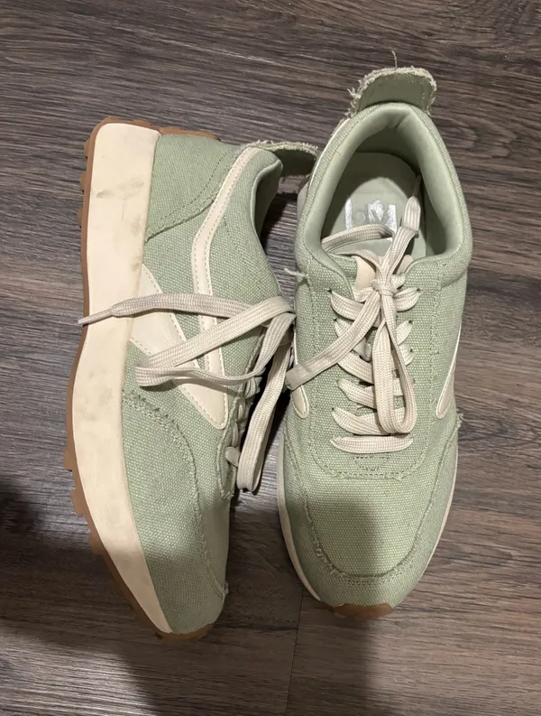 DV by Dolce Vita Athletic Shoes Mint Green - Image 2