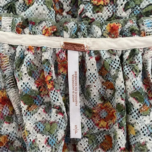 Free People Astra green floral peasant top - Image 6