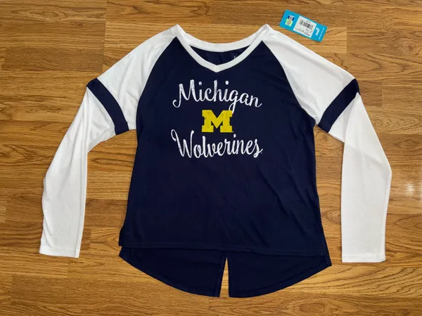 Michigan Wolverines Long Sleeve Lightweight Graphic Shirt Juniors Large 11/13 - Image 3