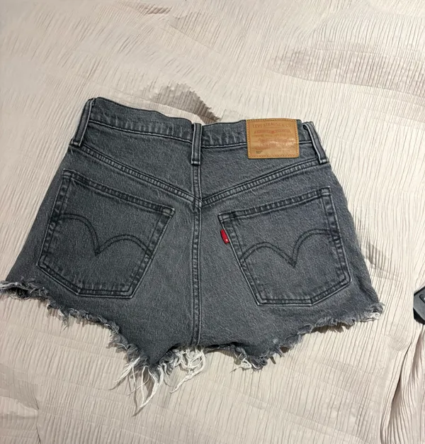 Levi’s Shorts 501 - Image 2