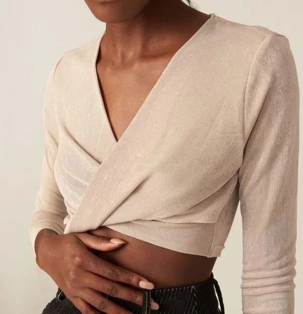 Boutique Long Sleeve Twist Front Top - Image 2