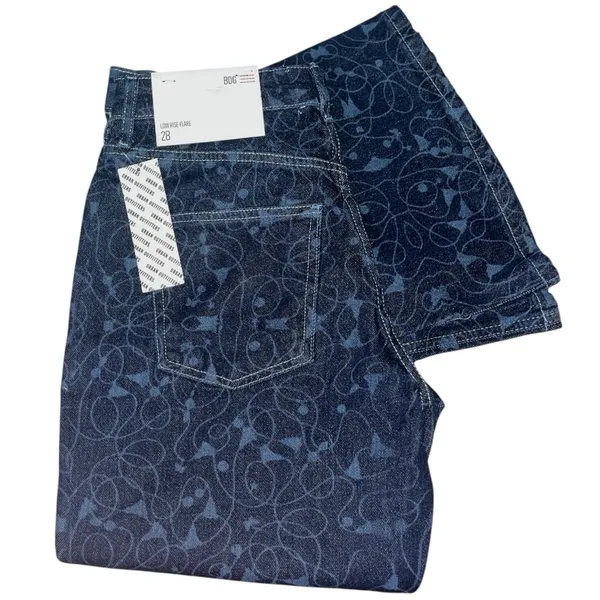 BDG Low Rise Vintage Inspired Flare Jeans Size 28 - Image 4