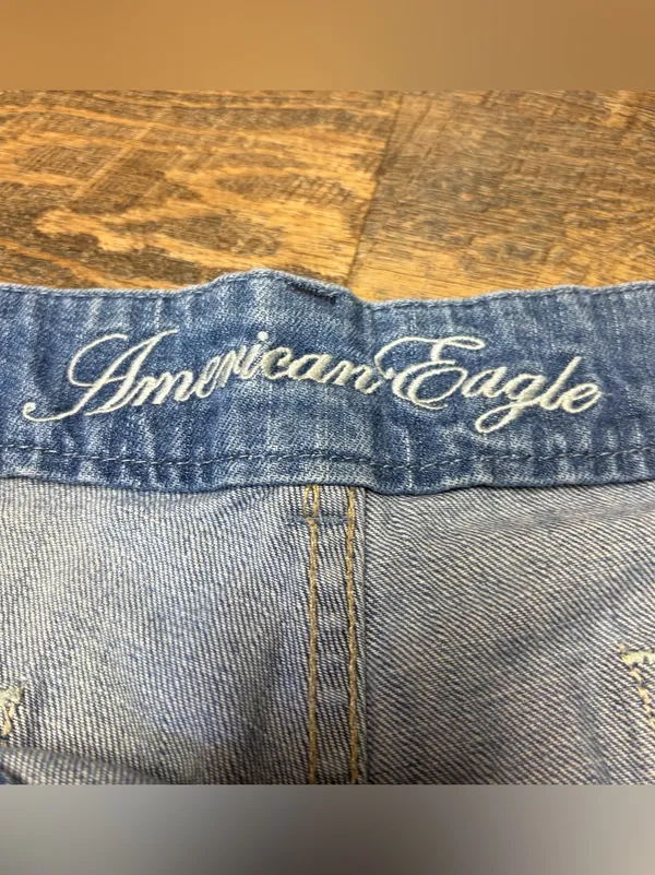 Vintage Y2K American Eagle Low Rise Bermuda Denim Jean Shorts Womens 14 Distress - Image 8