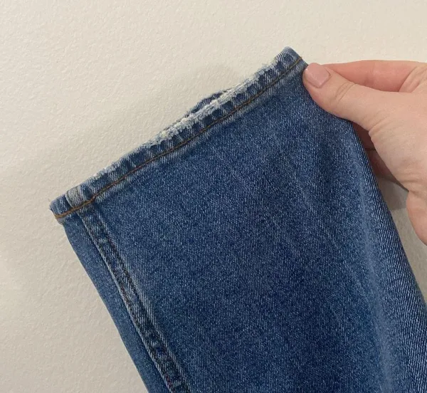Abercrombie & Fitch the ‘90s slim straight ultra high rise distressed jeans 30 - Image 5