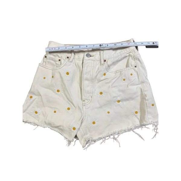 PacSun Daisy Embroidered‎ Ultra High Waisted Vintage Denim Shorts Sz 26 - Image 10