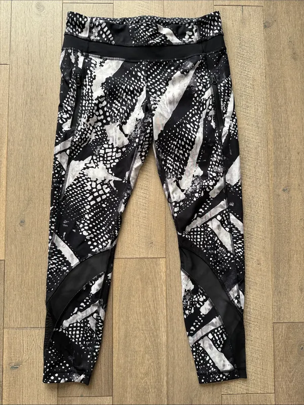 Lululemon Inspire Tight II Mesh - Image 3