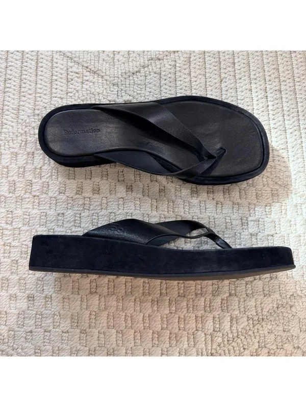 Reformation Eden Black Platform Flip Flop - Image 2