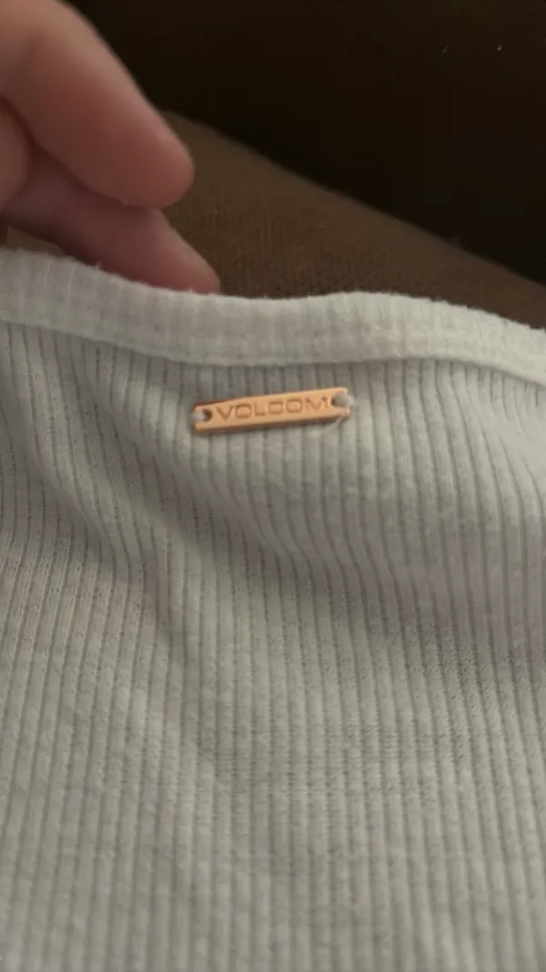 volcom white cinch front top - Image 4