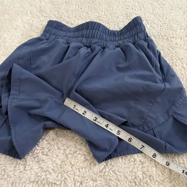 Lululemon Women Blue 2 Shorts 5” Lined Sporty Track Running Preppy Casual Summer - Image 4