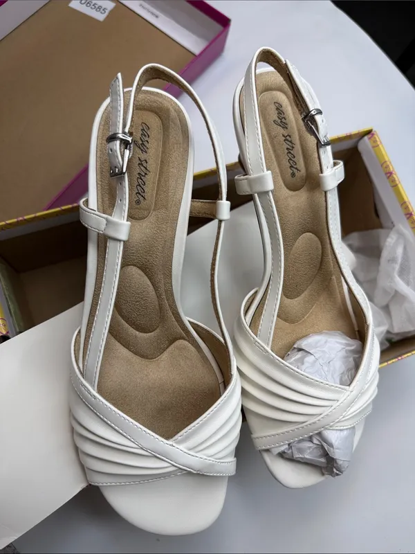 EXTRA WIDE WIDTH Easy Street Women's Delite Kitten Heel Dress Sandals Size 7WW - Image 5