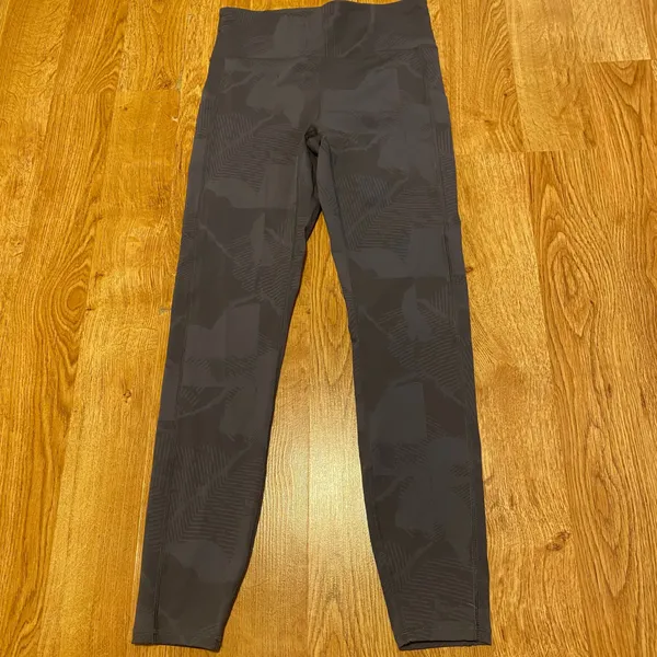 Stride Leggings in Charcoal Mache - Image 8