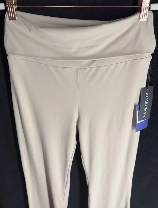 Kimberly Foldover Flare Leggings - Image 2