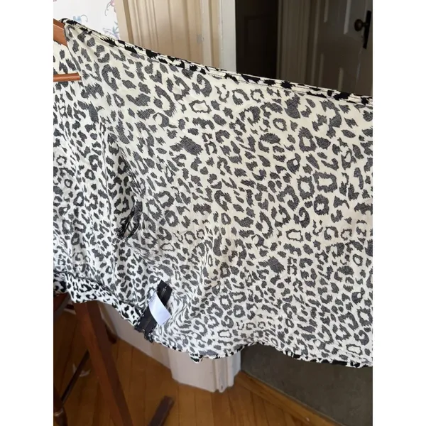 maurices Women's L Black White Animal Print 3/4 Sleeve Pullover Blouse - Image 6