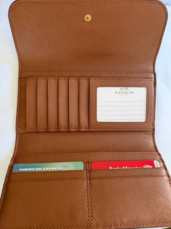 Coach Tan Signature Brown Wallet With Gold Accent 🩷 - Image 9