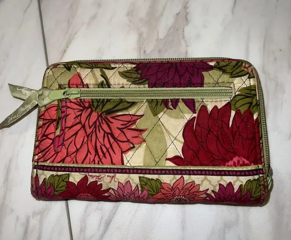 Vera Bradley Wallet - Image 2