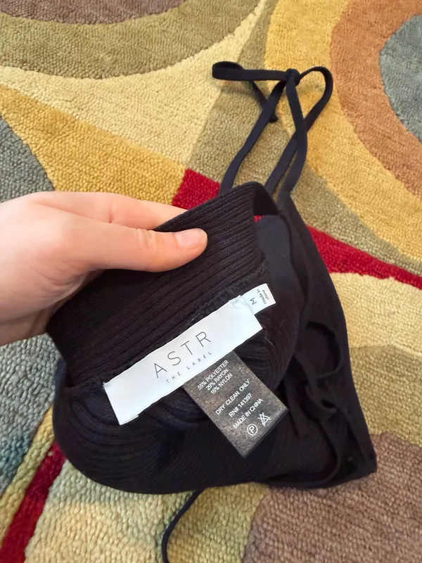 ASTR The Label Black Ribbed Halter Top Low Open Back Women’s Size Medium - Image 3
