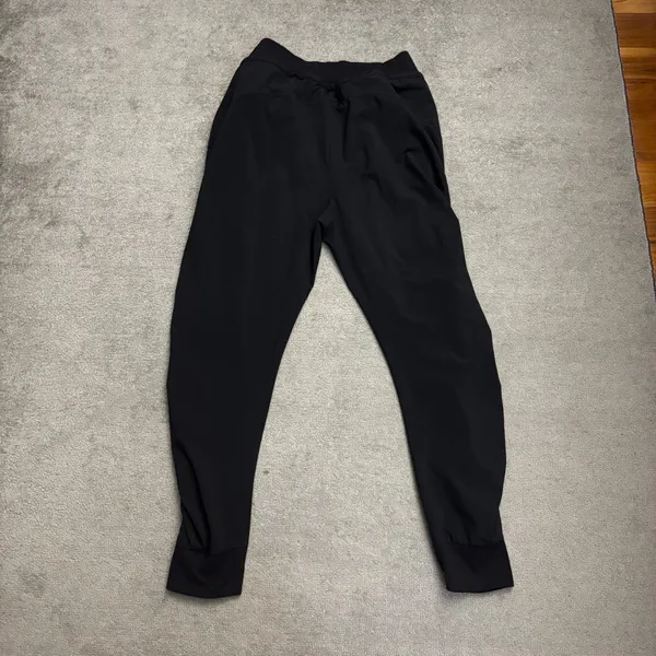Athleta Altitude Ruched Jogger Pants Black Women’s - Image 3