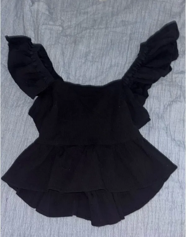 Boutique Black Tie Top - Image 3