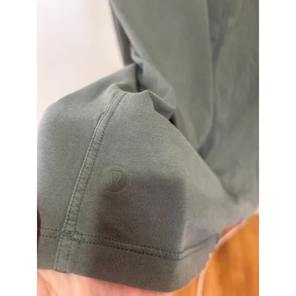Lululemon Long Sleeve Crew Neck Tee‎ Dark Olive Green Relaxed Fit Size 10 - Image 3