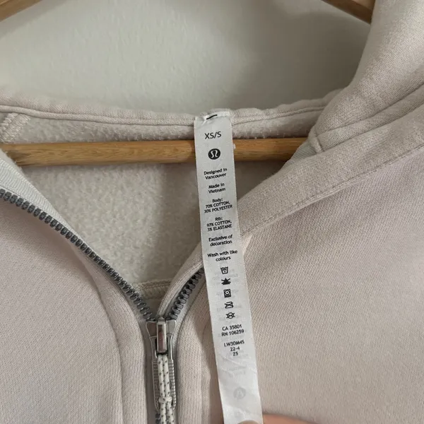 Lululemon Scuba Oversized Half Zip Size XS/S Cream White Opal - Image 3
