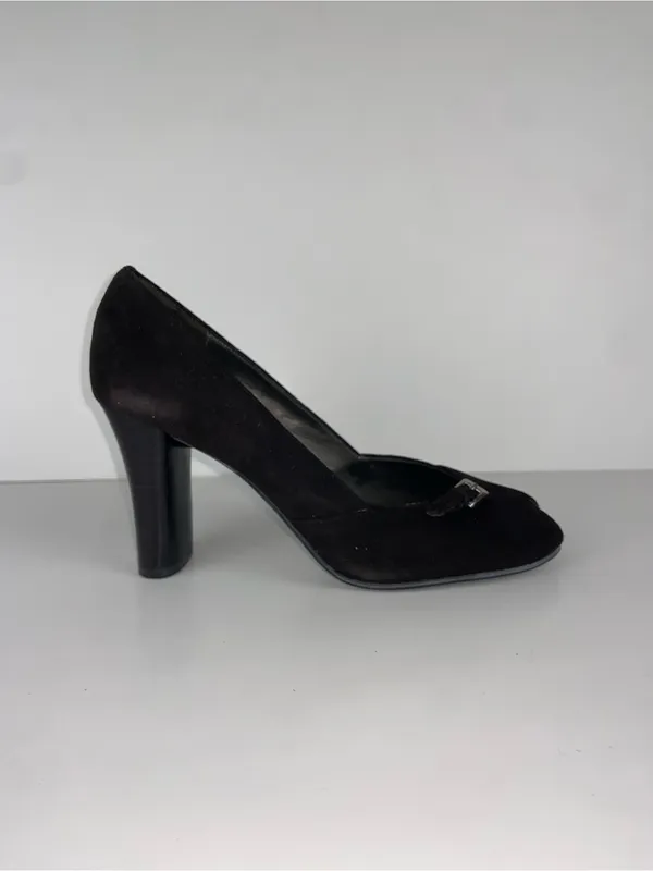 Apostrophe Black Suede Block Heel Pump with Toe Accent - Image 2