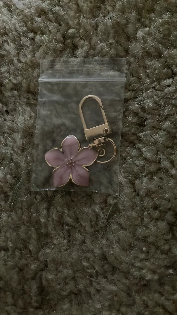 Pink Gold Flower Keychain - Image 2