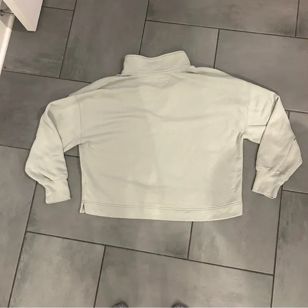 Abercrombie & Fitch Soft A & F Collared Polo Sweatshirt in Light Blue - Image 4