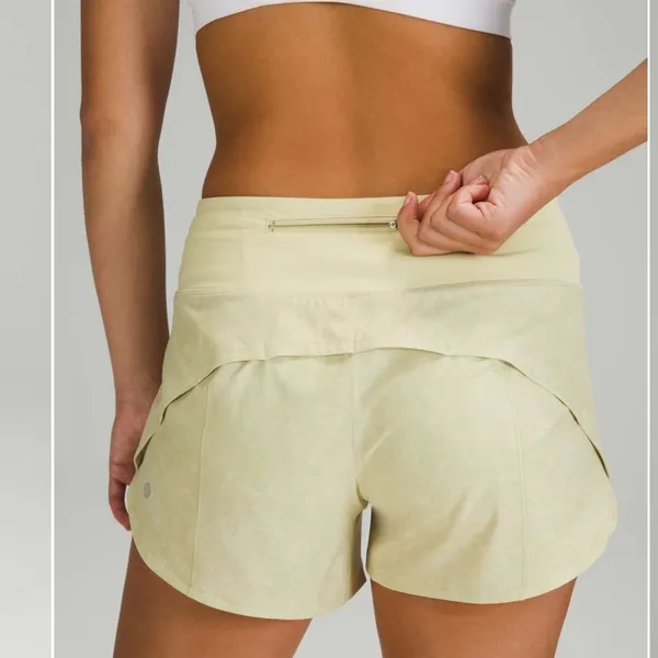 Lululemon Speed Up Mid-Rise Short 4" Gravel Dust Dew Green Multi / Dew Green 2 - Image 3