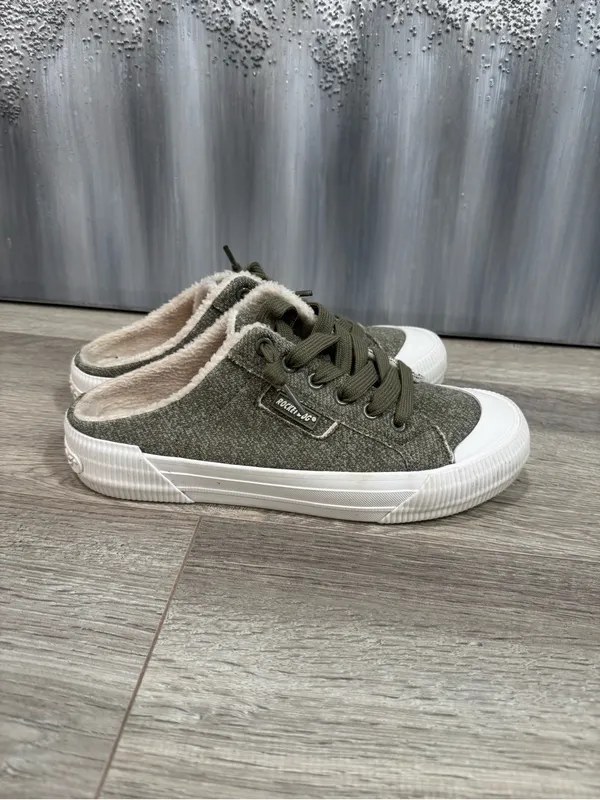 Rocket Dog Cherry Olive Mule Sneaker - Image 4